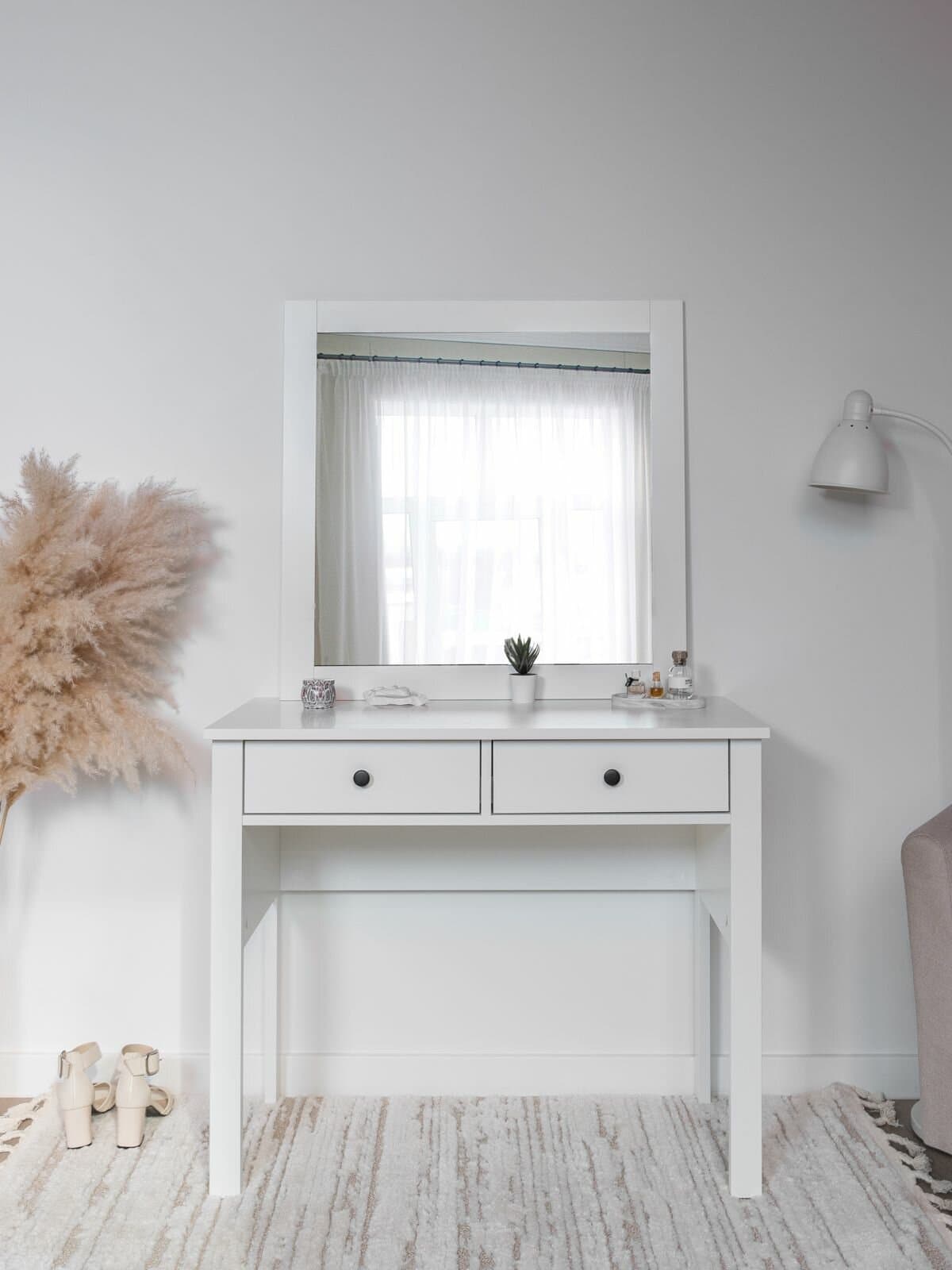 Стол туалетный Сага, 92х45, белый